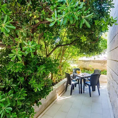 Hill * 杜布罗夫尼克